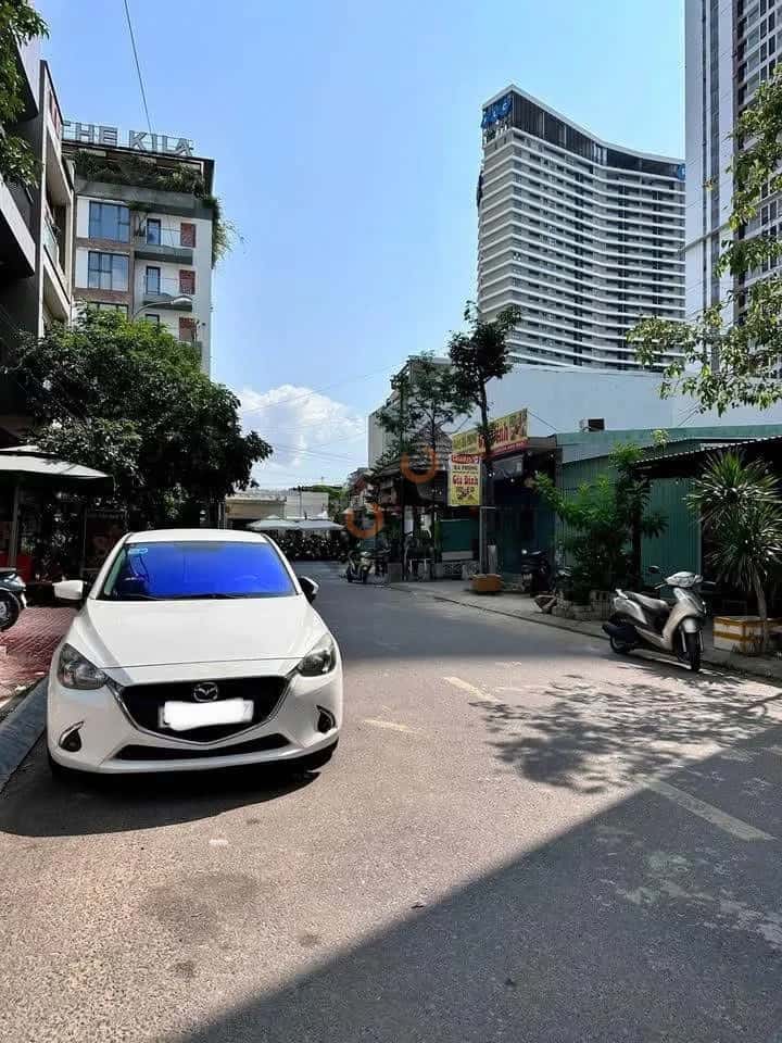 Bán nhà mặt tiền Bùi Tư Toàn Thành phố Quy Nhơn, Bình Định – 4 phòng ngủ, giá 11 tỷ — Hình 3